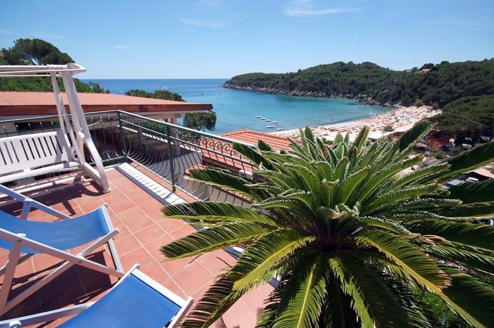 Hotel Alma Fetovaia Buitenkant foto